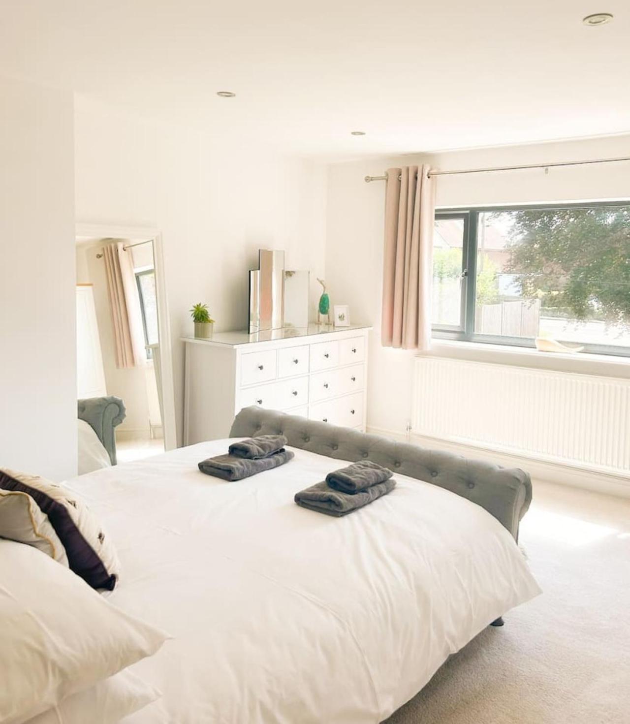 Vila Luxe 5 Bed House In Guildford. Morden Amenities Normandy Exteriér fotografie