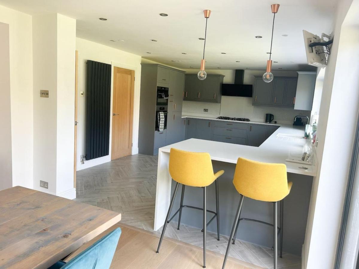 Vila Luxe 5 Bed House In Guildford. Morden Amenities Normandy Exteriér fotografie
