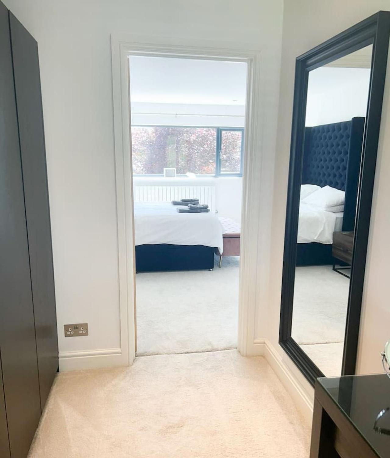 Vila Luxe 5 Bed House In Guildford. Morden Amenities Normandy Exteriér fotografie