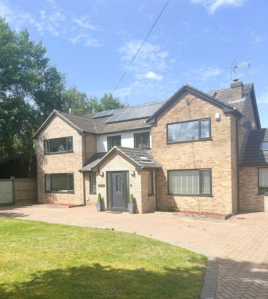 Vila Luxe 5 Bed House In Guildford. Morden Amenities Normandy Exteriér fotografie