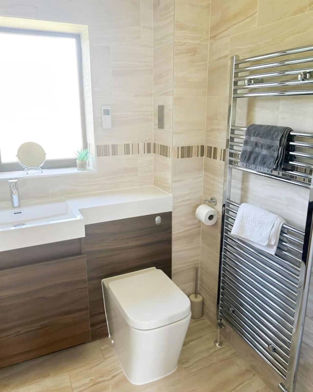 Vila Luxe 5 Bed House In Guildford. Morden Amenities Normandy Exteriér fotografie