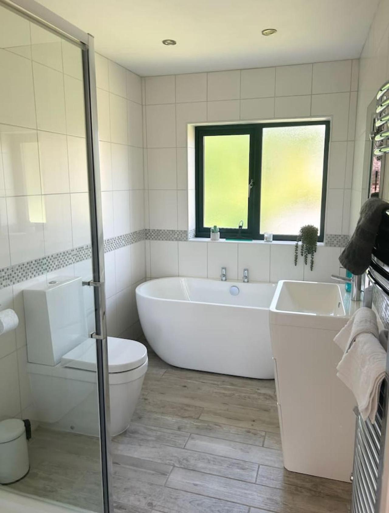 Vila Luxe 5 Bed House In Guildford. Morden Amenities Normandy Exteriér fotografie